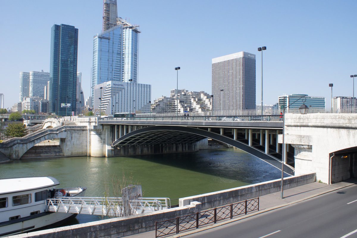Pont de Neuilly bridge