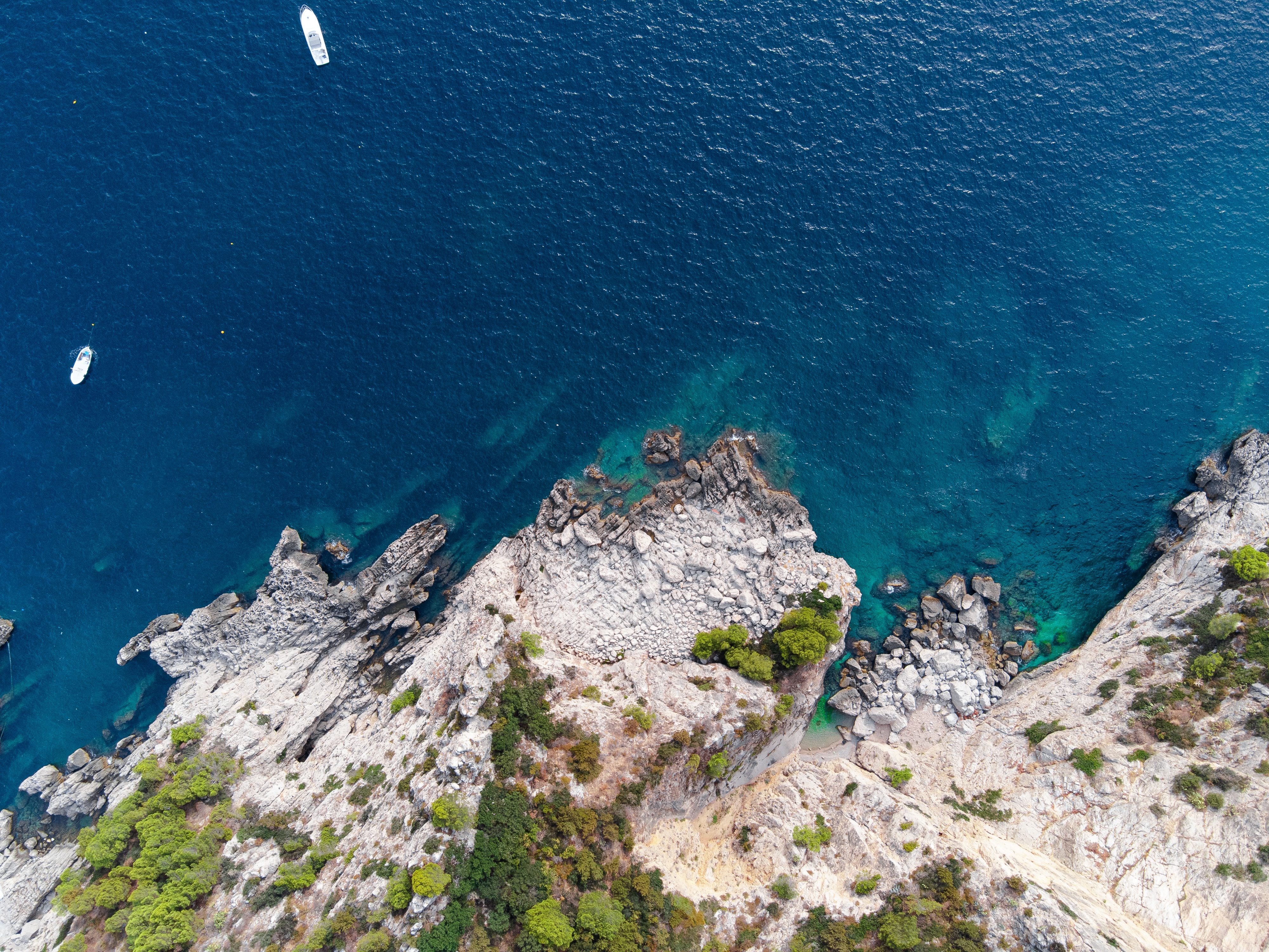 Rock formations of the Amalfi Coast