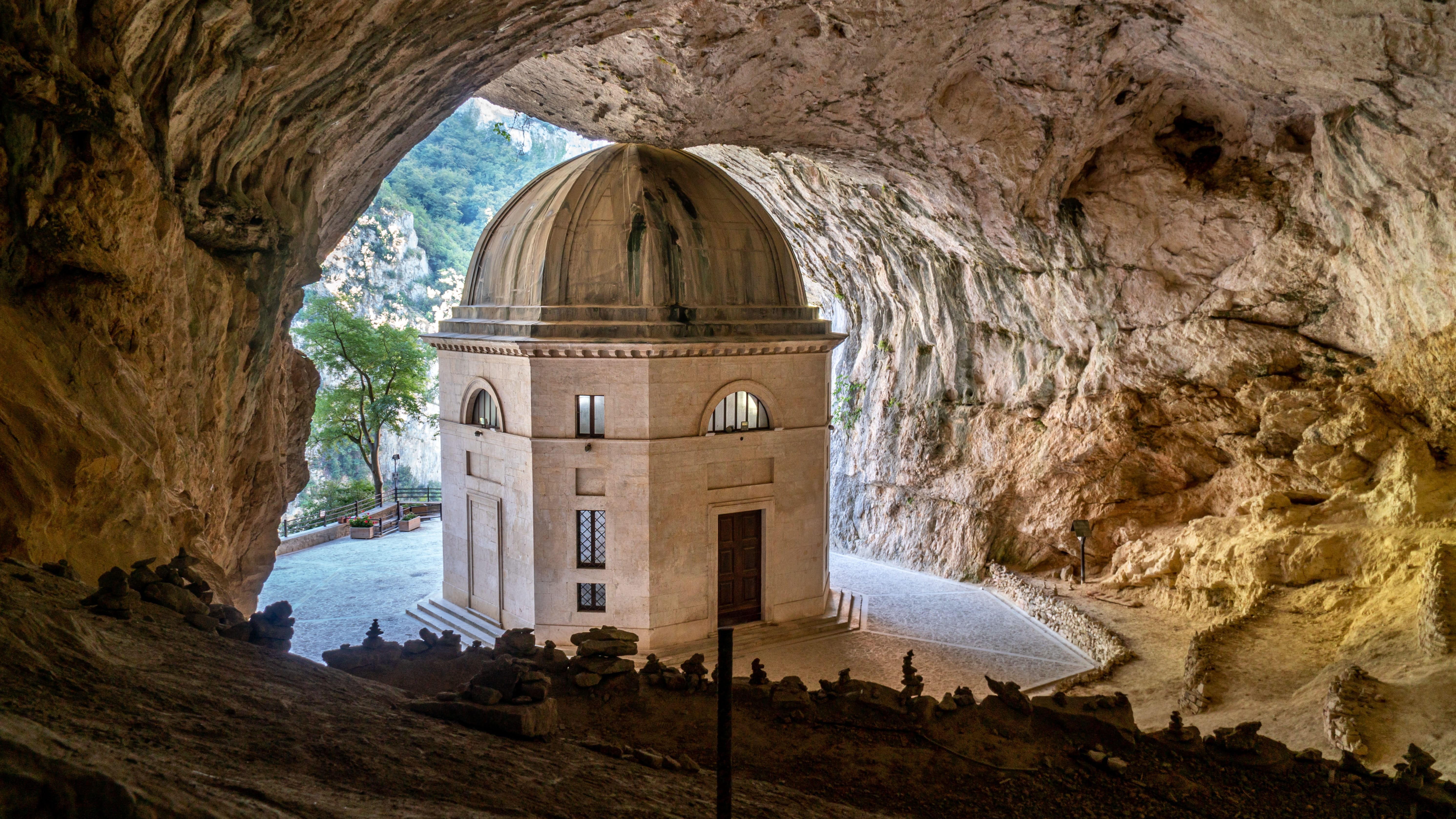 An ancient church in a cave, il tempio del valadier, the valadier's temple in Ancona.
